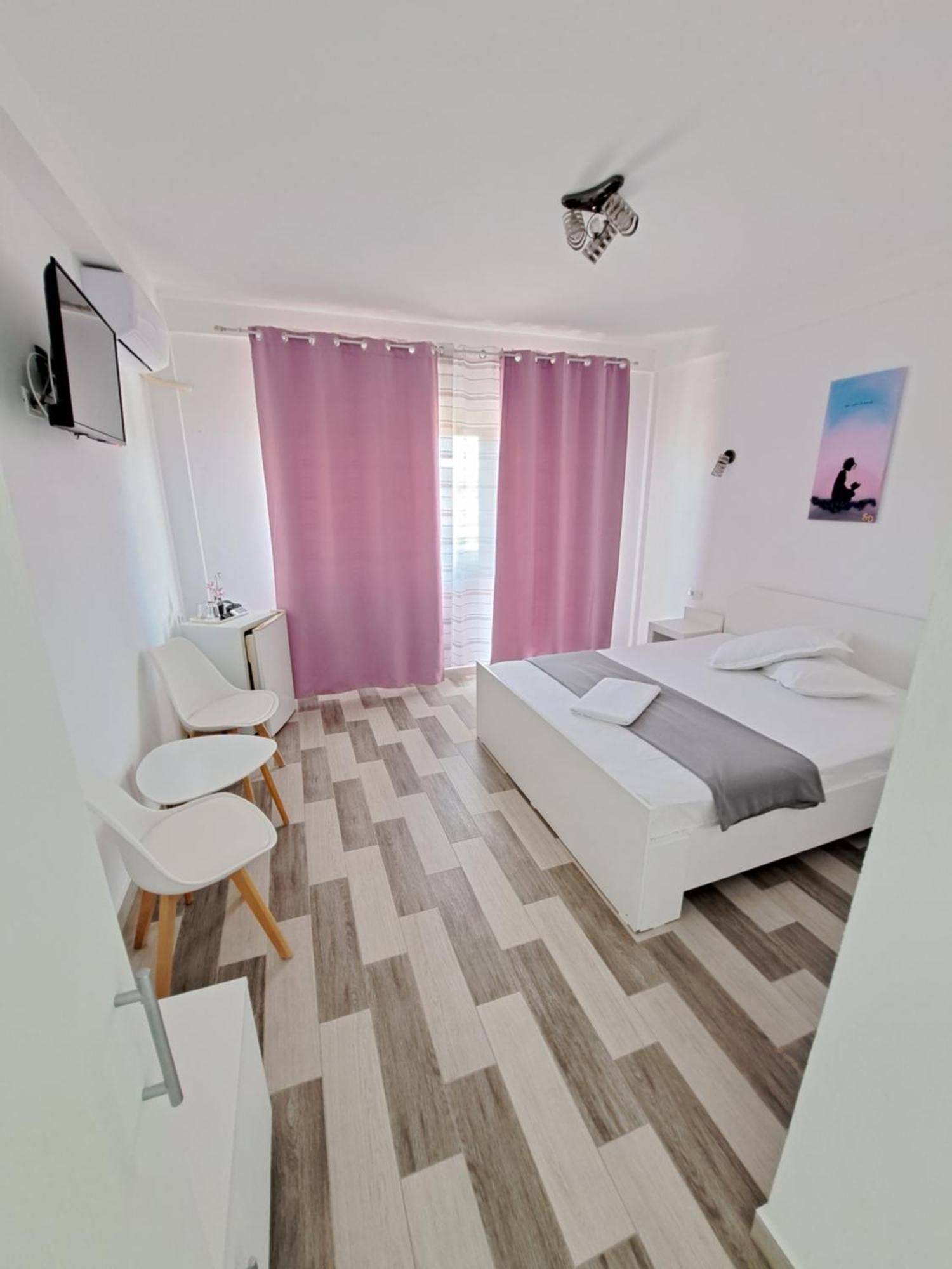 Sweet Desire Bed & Breakfast Vama Veche Luaran gambar